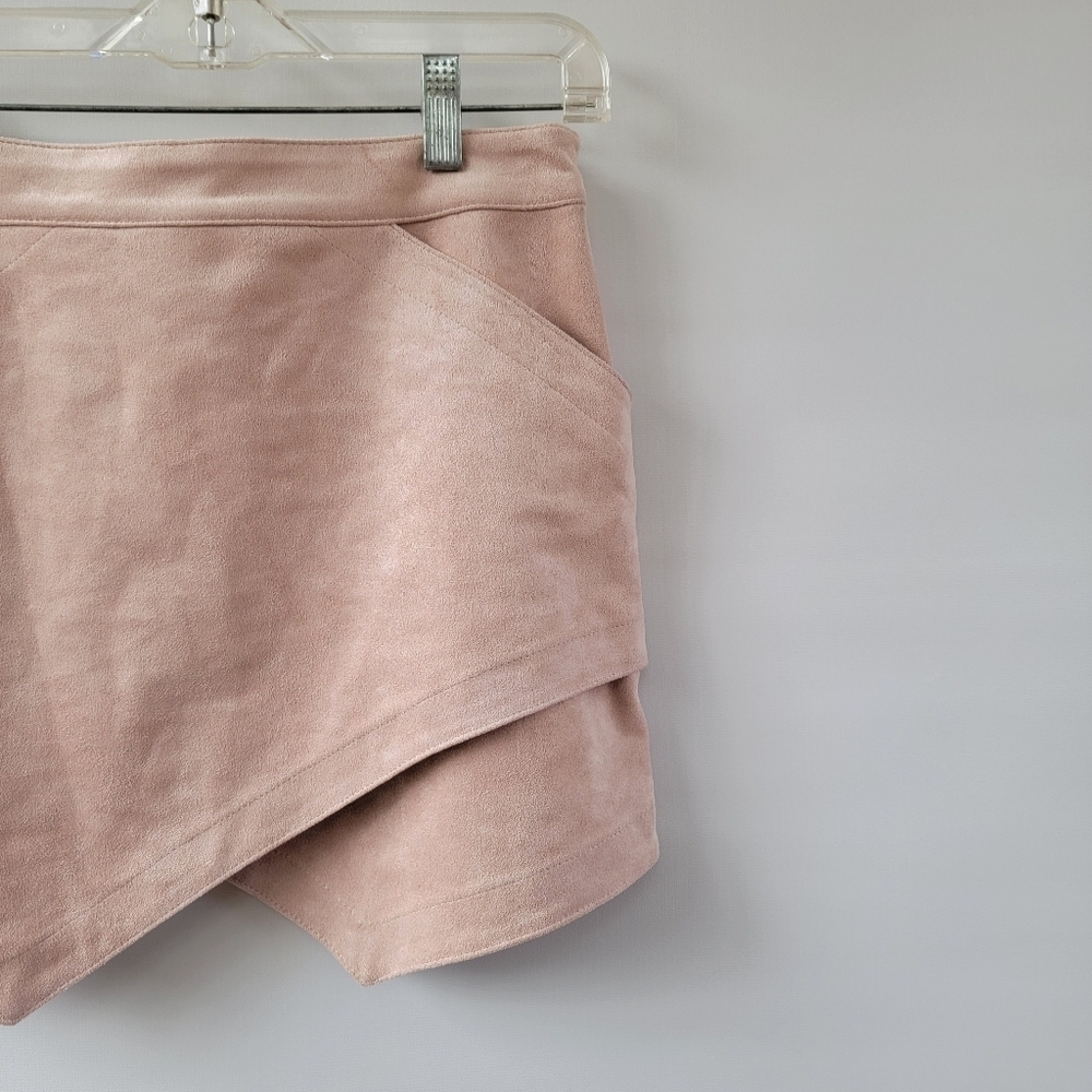 BCBGMaxAzria Beckett Bare Pink Women's Size 2 Faux Suede Mini Skirt Minimalist - Picture 3 of 16